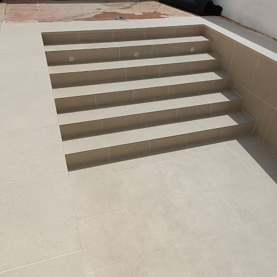 Construcción de piscina en Loriguilla, Valencia por Mediterranean Pool