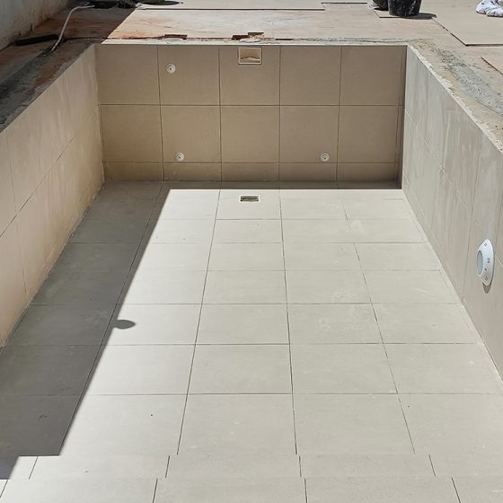 Construcción de piscina en Loriguilla, Valencia por Mediterranean Pool