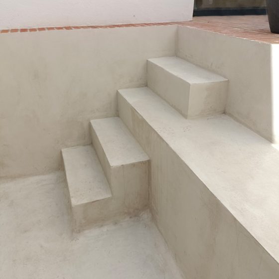 Piscina de obra en bajo de Ruzafa por Mediterranean Pool