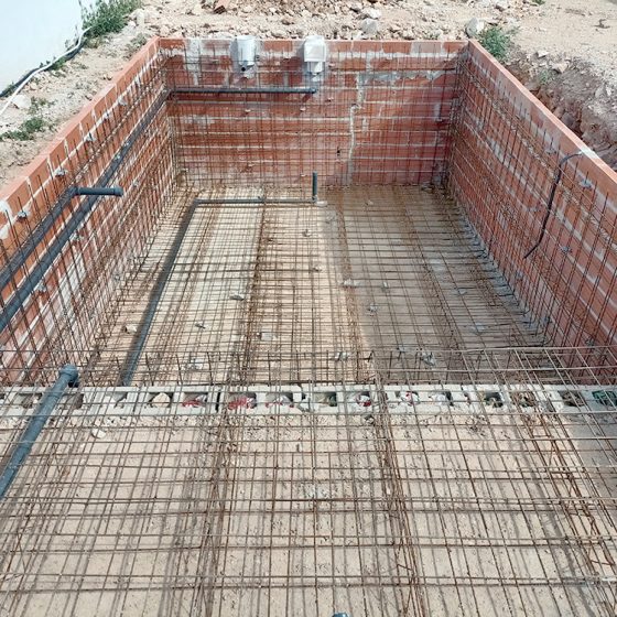 Piscina gunitada o piscina de obra en Liria en Urb. Montejarque Valencia por Mediterranean Pool