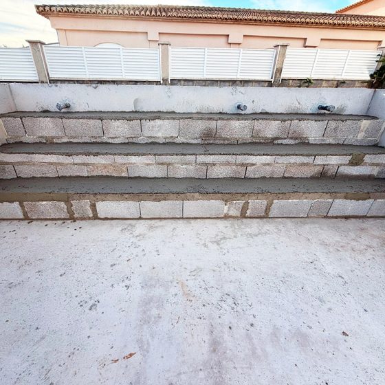 Escaleras de Piscina gunitada o piscina de obra en Albalat dels Tarongers Valencia por Mediterranean Pool