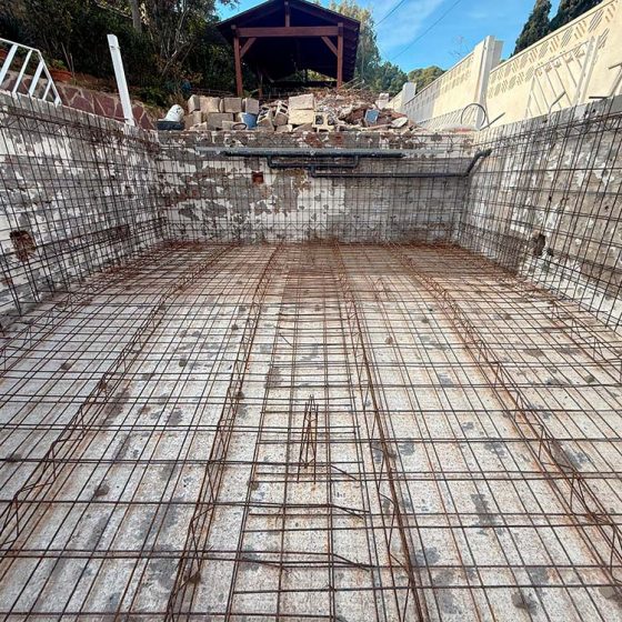 Reforma de Piscina gunitada o piscina de obra en Serra Valencia por Mediterranean Pool
