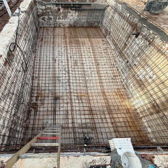 Reforma de Piscina gunitada o piscina de obra en Serra Valencia por Mediterranean Pool