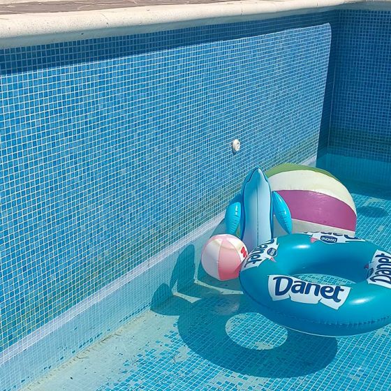 Reforma de Piscina gunitada o piscina de obra en Serra Valencia por Mediterranean Pool