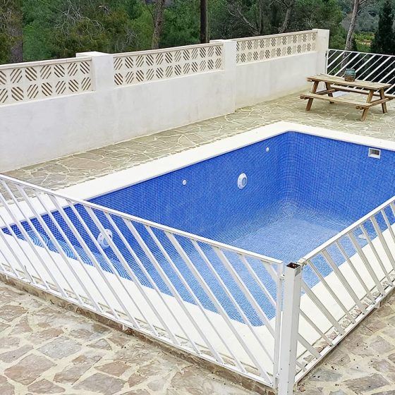 Reforma de Piscina gunitada o piscina de obra en Serra Valencia por Mediterranean Pool