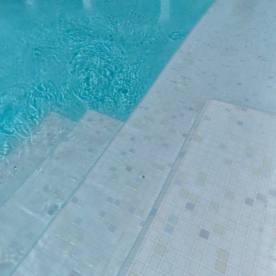 Construcción de Piscina gunitada o piscina de obra y Terraza en Playa Almarda, Sagunto, Valencia por Mediterranean Pool
