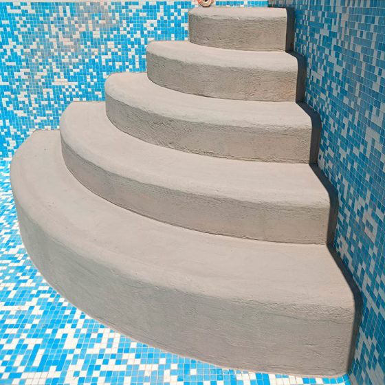 Construcción de escaleras de obras para Piscina Náquera, Valencia por Mediterranean Pool